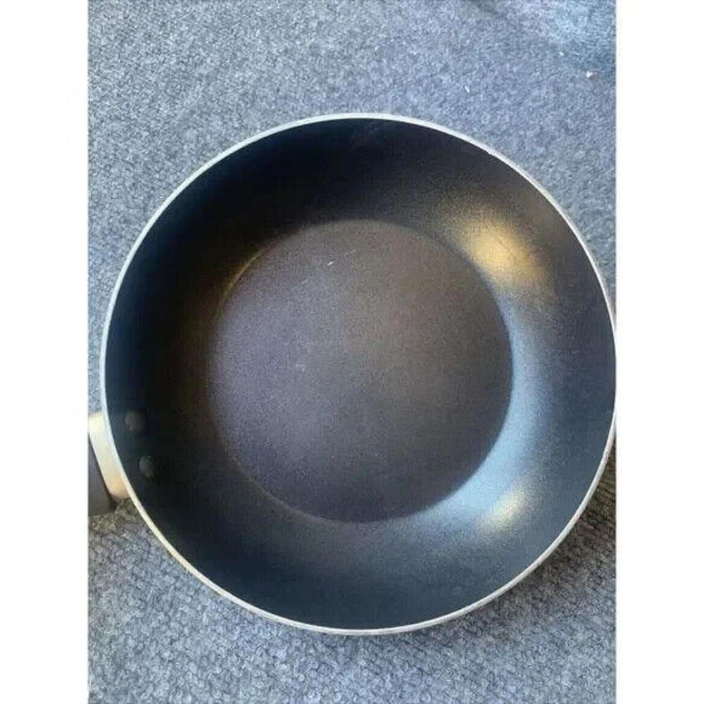 Tfal 8” Non-Stick Fry Pan Black - Picture 4 of 5